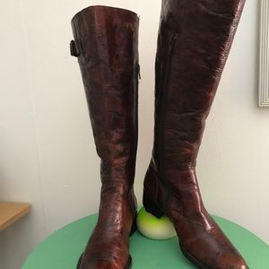 Born Crown crackled leather boots